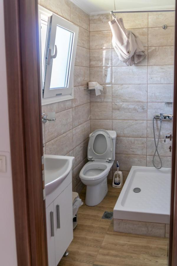 Rea Hotel Paralía 외부 사진