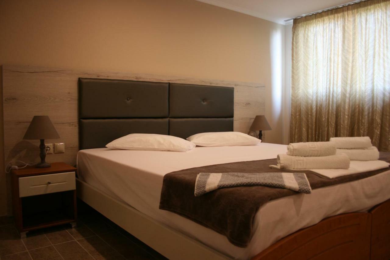 Rea Hotel Paralía 외부 사진