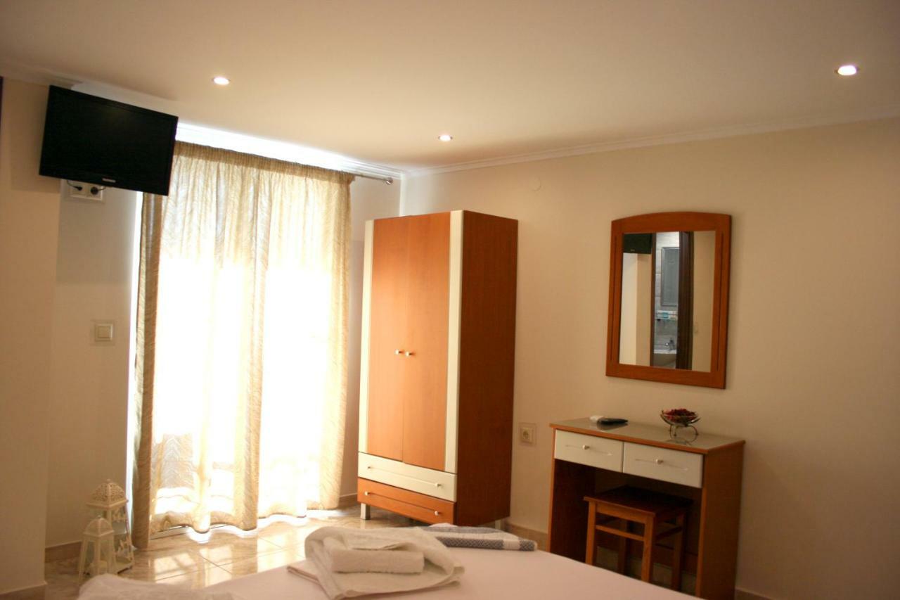 Rea Hotel Paralía 외부 사진