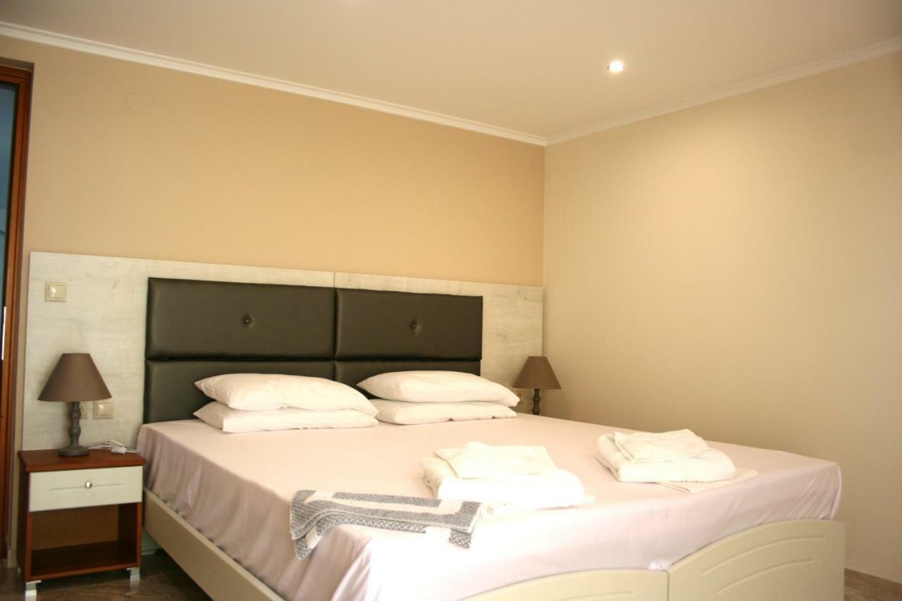 Rea Hotel Paralía 외부 사진